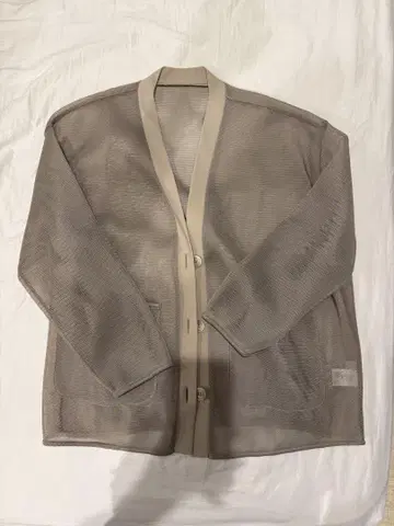 베이지 메쉬 가디건 긴팔 pois 포와
