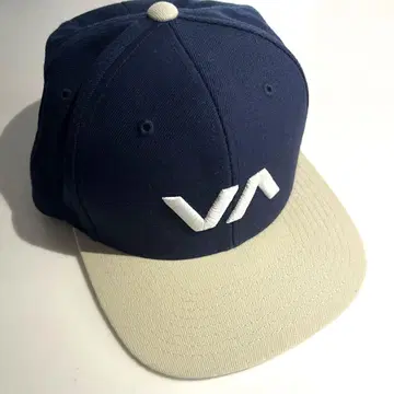 RVCA 스냅백 캡 네이비/베이지