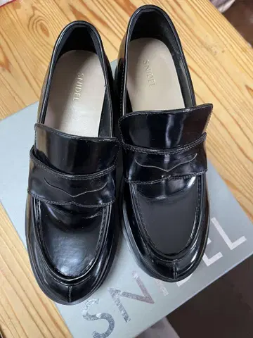 SNIDEL 비브람 블랙 로퍼 사이즈 L