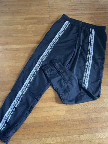 adidas originals 블랙 조거 팬츠 XL
