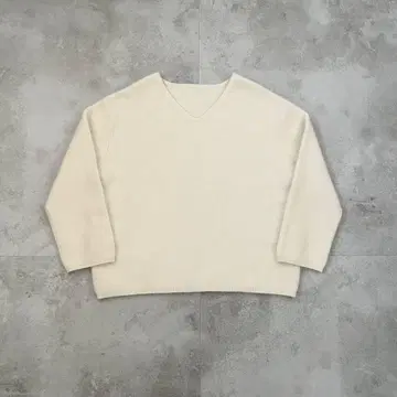 Ballsey 보르지 플러피 얀 V넥 풀오버