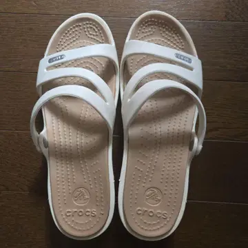 crocs 화이트 샌들 M