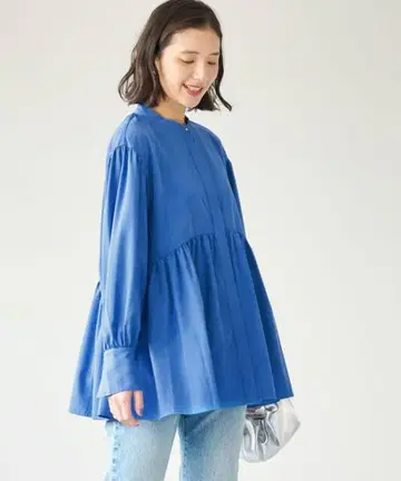그린 라벨 릴랙싱 밴드 카라 튜닉 블라우스 파랑