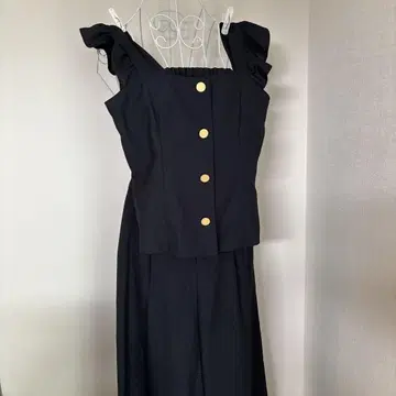 프릴 소매 블랙 셋업
