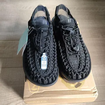 KEEN UNEEK 샌들 블랙 US7.5 25.5cm