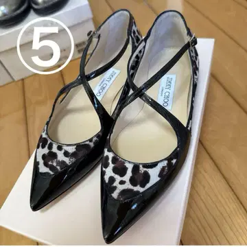 미사용품 JIMMY CHOO 송치 크로스 플랫슈즈