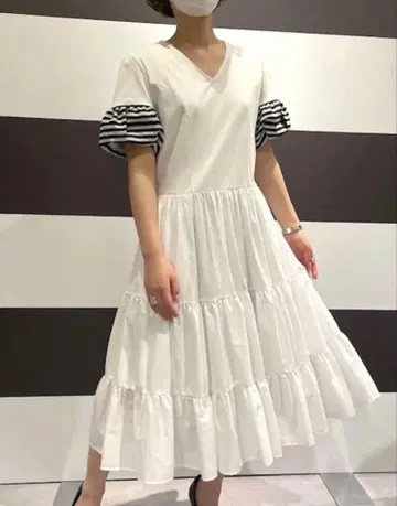 보더즈 한정품 원피스