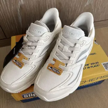 새상품 SKECHERS 슬립인즈 스니커즈 화이트 23.5cm 스케쳐스