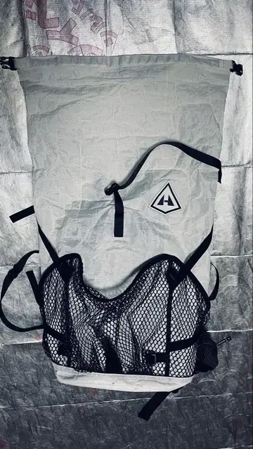 hyperlite mountain gear windrider L