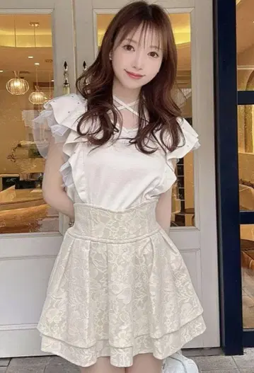 미셸 마카롱 슬림 레그 엘레강트 스커트 M 사이즈 베이지