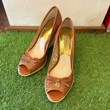 MICHAEL KORS 브라운 하이힐 US 8 24.5cm