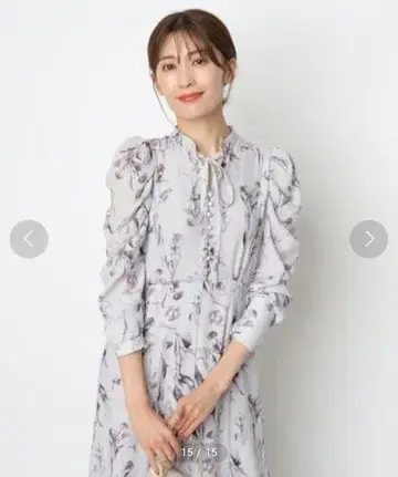 Apuweiser-riche 플라워 에스카르고 원피스