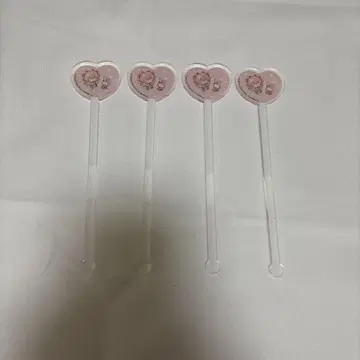 모모이 아이리 트레이딩 아크릴 마들러