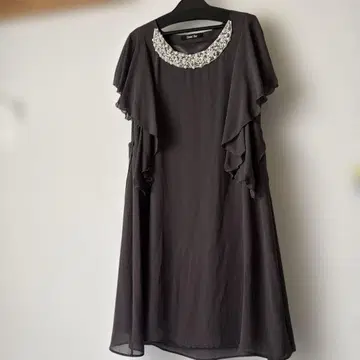 Eleanor Rose 다크 브라운 드레스