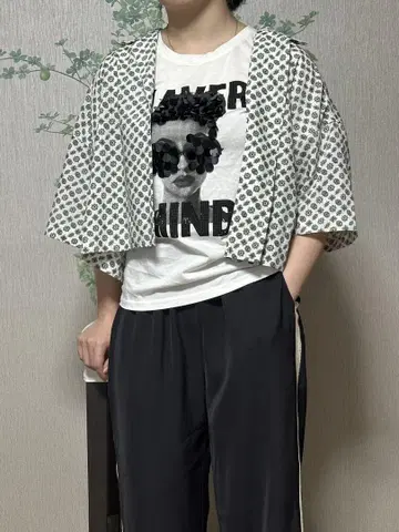 JEANASIS 꽃무늬 가디건풍 반팔 셔츠
