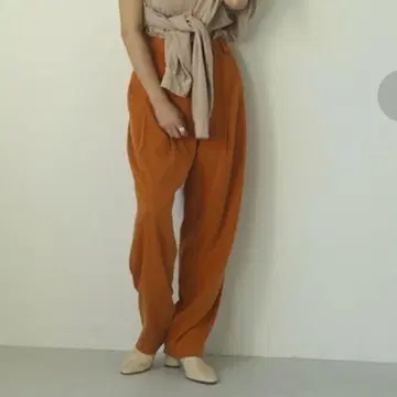 TODAYFUL 턱 새틴 팬츠 36