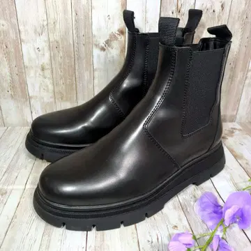 새상품급 [ ZARA ] 통굽 사이드 고어 부츠 42 트랙 밑창