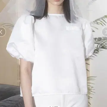 bibiy. 퍼프 슬리브 상의