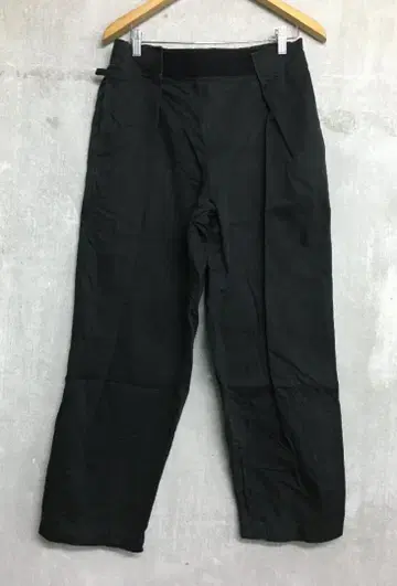이즈네스 gilet 리메이크 이지 치노 팬츠 사이즈 F 블랙