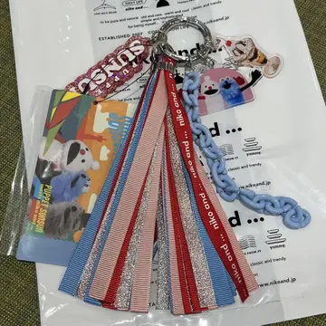 퍼펫 스 콜라보 컬러 테이프 참 nikoand