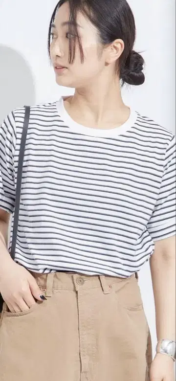 저널 스탠다드 레사쥬 스와이 T셔츠