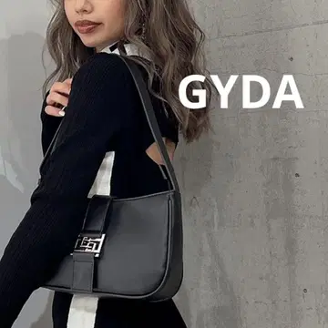 GYDA 벨트 핸드백