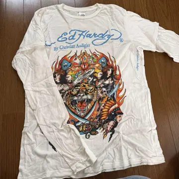 Ed Hardy 긴팔 티셔츠 M 사이즈