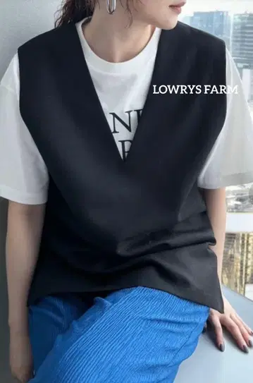 LOWRYS FARM 린넨 라이크 V넥 베스트