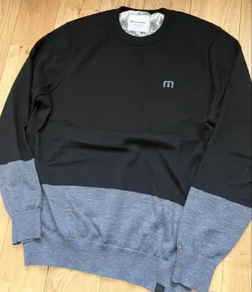 TravisMathew 트라비스 마슈 스웨터 L 사이즈