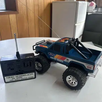 [정크제품 취급] NIKKO FORD RANGER 4WD 1/18 스케일