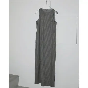 ANUKE 안누크 Sleeveless Pintuck Onepiece