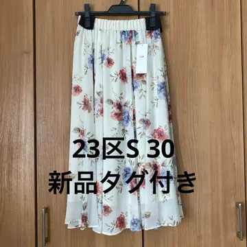 23구 30 택 포함 새상품 꽃무늬 스커트