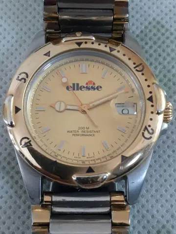 ellesse 손목시계 200M 방수 베이지 다이얼