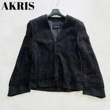 새상품급 아크리스 레이스 노카라 자켓 안감 실크 100% 더블 지퍼