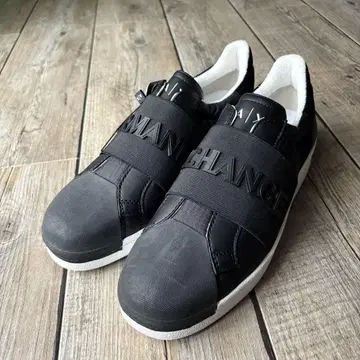 Armani Exchange 블랙 스니커즈
