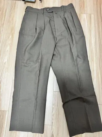 neat 슬랙스 23ss 46