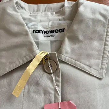 ramowear 베이지 트렌치코트 드라이클리닝 완료