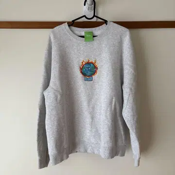 HUF 트레이닝복