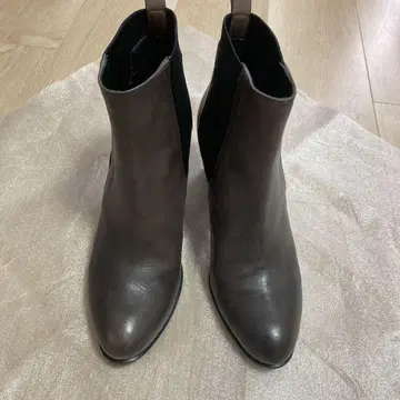 숏부츠 24cm 새상품급