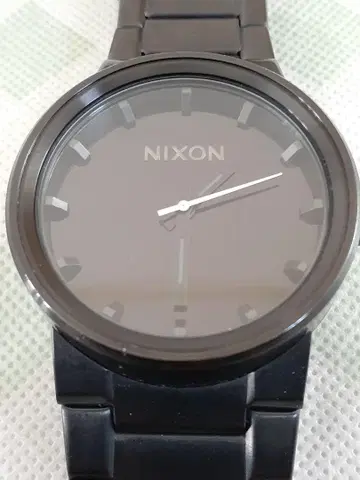 NIXON 블랙 아날로그 쿼츠 손목시계