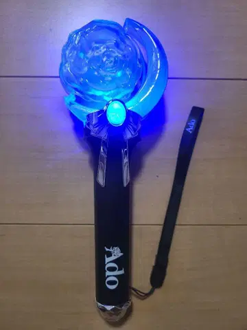 Ado 응원봉 모나리자의 옆얼굴 배터리 포함