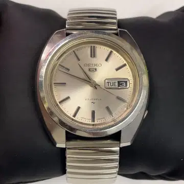 가동품 1969년 SEIKO 5 Automatic 5126-7020