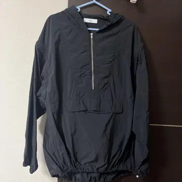아노락 스타일 블랙 후드티