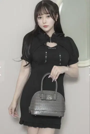 pium 프론트 리본 악어 무늬 라운드 백