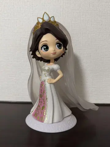 프린세스 피규어 베일 포함