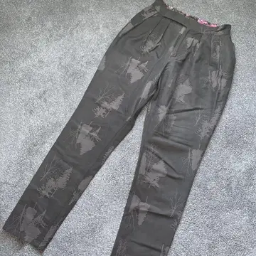 gomme 무늬가 멋진 팬츠