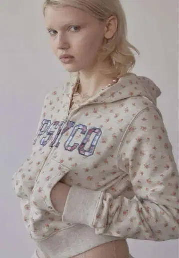 sculptor Cottage Zip-Up Hoodie Flower