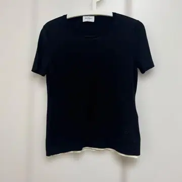 Salvatore Ferragamo 블랙 반팔 니트