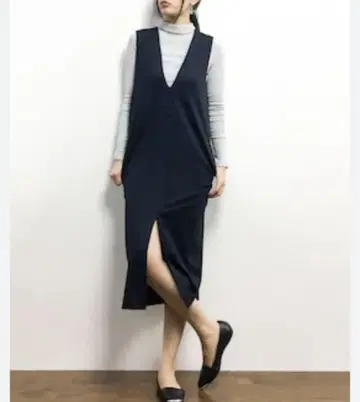 ADAM ET ROPE' 카르제 저지 오버롤 스커트 네이비