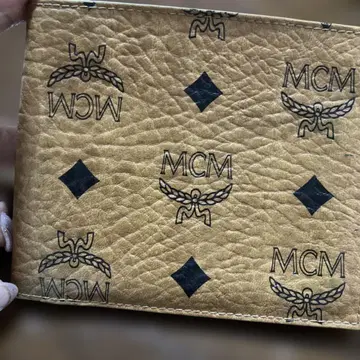 MCM 가죽 접이식 지갑